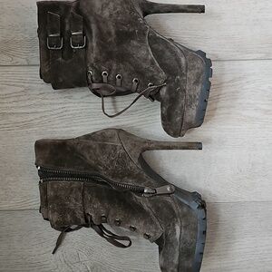 Sam Edelman Stylish Grey Suede Women's Boots